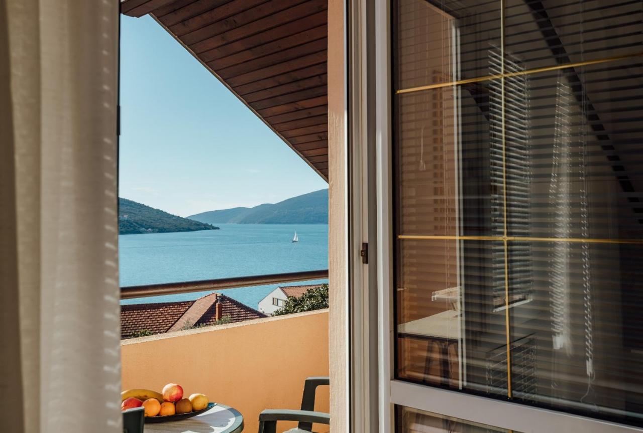 Apartmani Mara Kumbor Εξωτερικό φωτογραφία