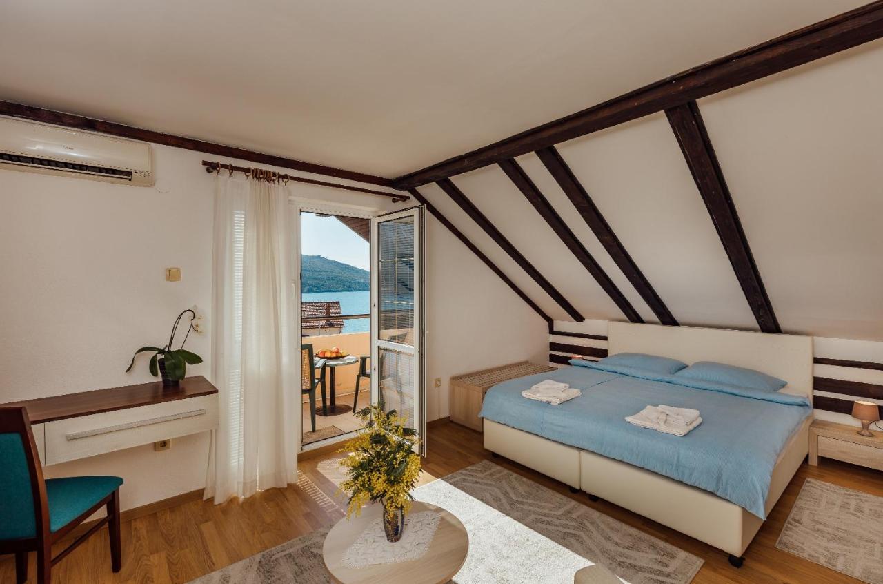 Apartmani Mara Kumbor Εξωτερικό φωτογραφία