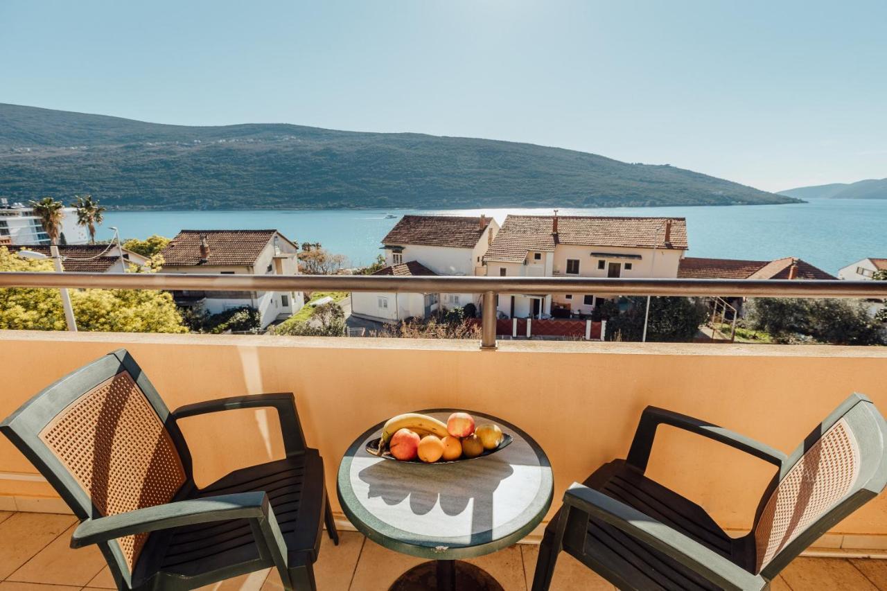 Apartmani Mara Kumbor Εξωτερικό φωτογραφία